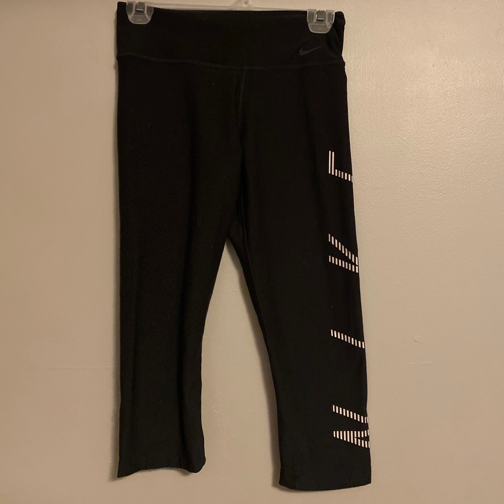 Nike Workout Capri Leggings